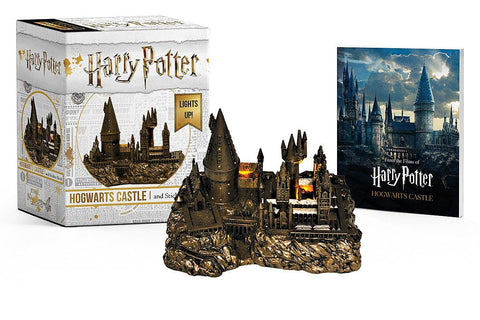 Harry Potter Hogwarts Castle and Sticker Book: Lights Up! [With Battery]